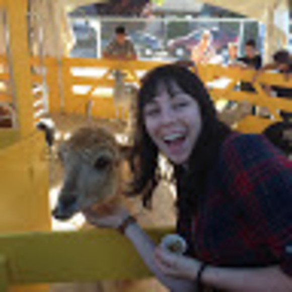 Meet your Posher, Lindsay - Picture 1 of 1